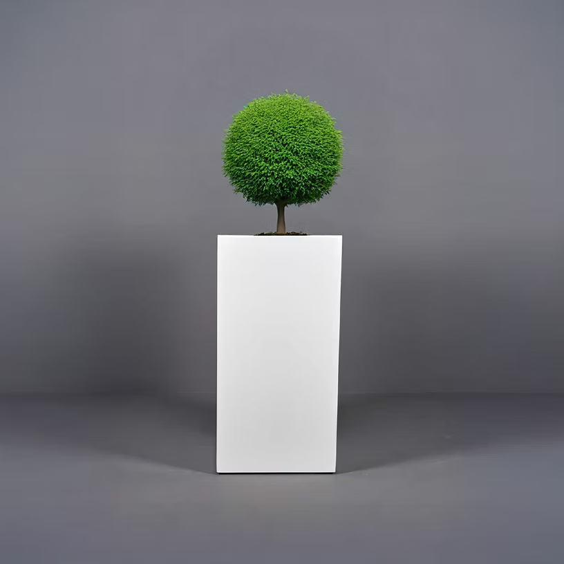 Darwin Tall Corner Planter